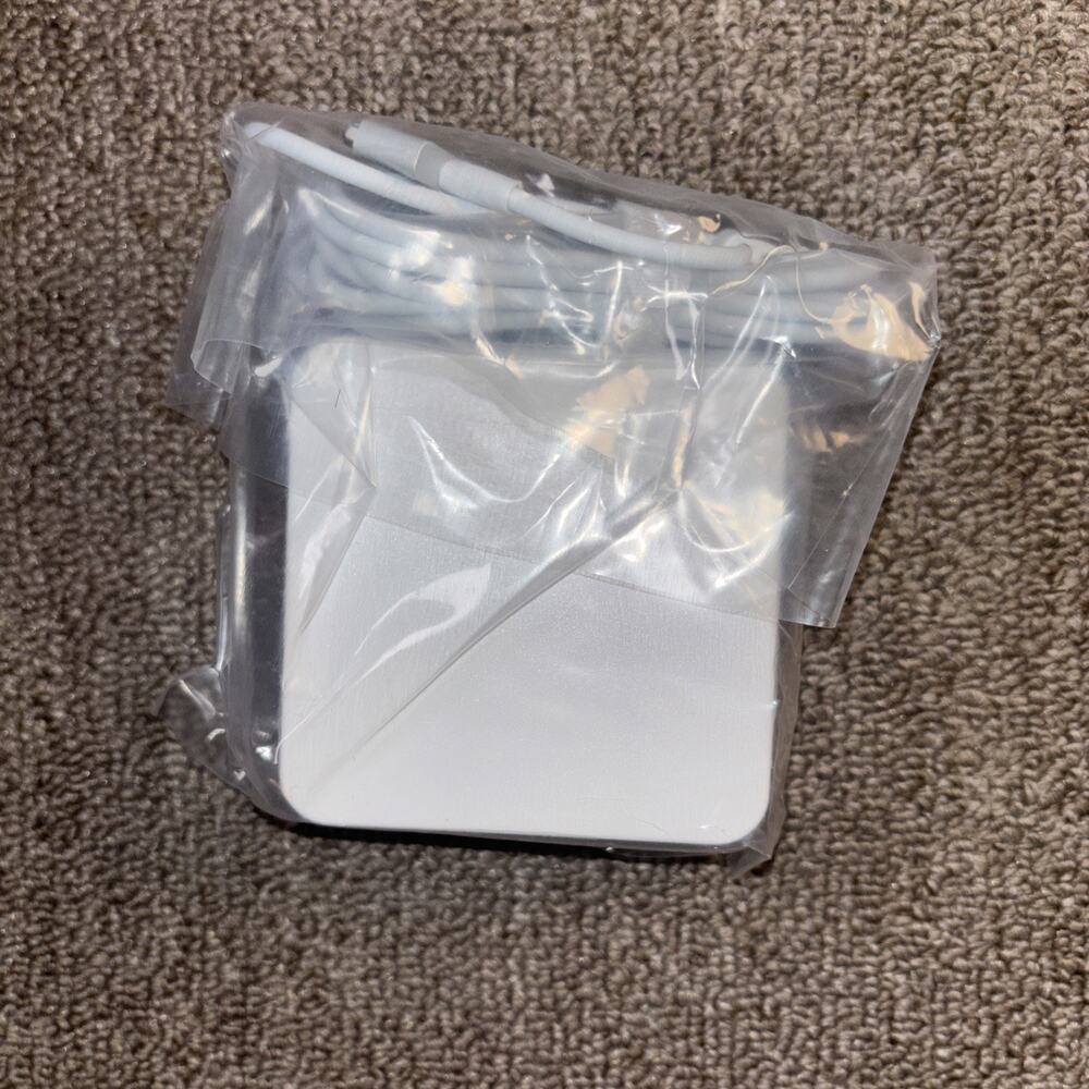 Replacement MacBook Power Adapter New In Box 13 Inch 2012 - Picture 6 of 6